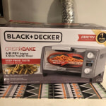 Black + Decker Crisp n Bake 4 Slice Toaster Oven Air Fryer for Sale in  Dallas, TX - OfferUp