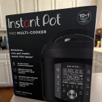 Instant Pot Pro Electric Pressure Cooker - Black - 10-in-1 810028582217