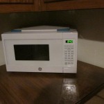 GE JEM3072DHWW 0.7 Cu. ft. Countertop Microwave Oven, White