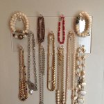 11-Peg Acrylic Necklace Wall Rack