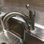 Delta Grant Single-Handle Kitchen Faucet With Pull-Down Sprayer - Chrome 16953-DST