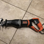 Black & Decker 7-Amp Reciprocating Saw with Removeable Branch