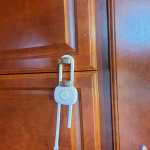Safety 1st Outsmart Flex Lock Plastic Slide-On Decoy Cabinet Lock HS271, 1  - Foods Co.