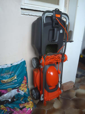 Wickes flymo lawnmower online