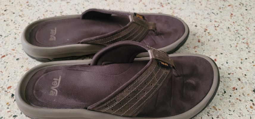 Teva langdon flip discount