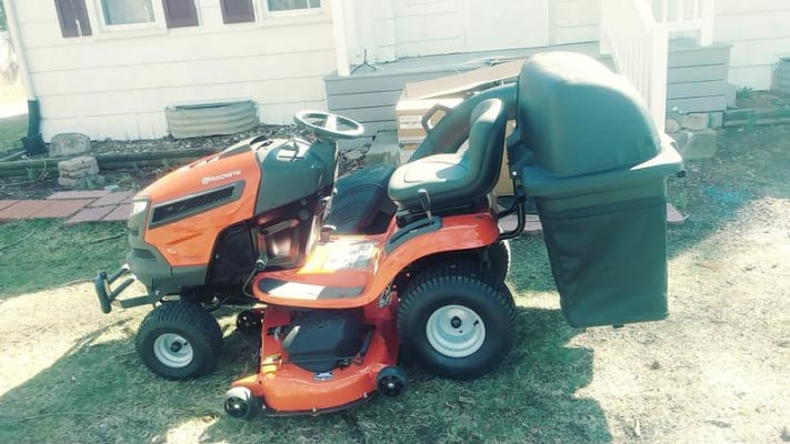 Murdoch s Husqvarna 54 Rear Mounted Triple Lawn Mower Bagger