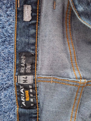 Ariat jeans 1537 sales