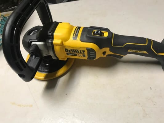 Murdoch s DEWALT 20V Max XR 7
