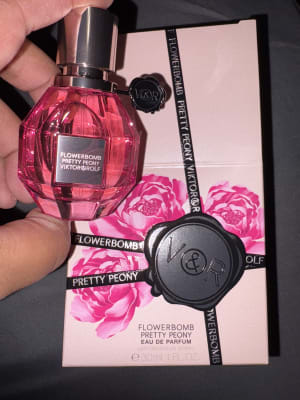 Viktor&Rolf - 3.4 oz Flowerbomb Pretty Peony Eau de Parfum | Ulta