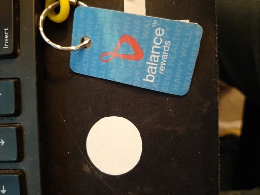 Avery Multiuse Removable Round Labels w, PK945 6450 | Zoro