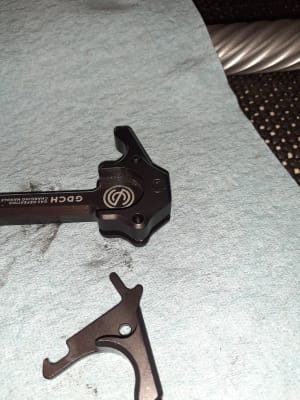 SilencerCo Gas Defeating AR-15 Ambidextrous Charging Handle Black