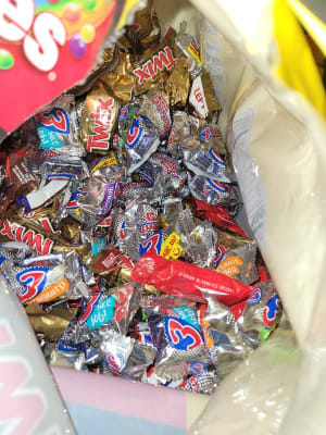M&M'S Snickers Twix & Milky Way Chocolate Halloween Candy Assortment Bulk  Bag, 100 ct/34.44 oz - Harris Teeter