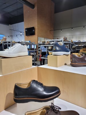 Karavel shoes sales near me