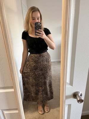 Leopard print smocked deals pull on maxi skirt