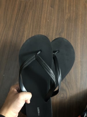 Old navy mens flip flops on sale