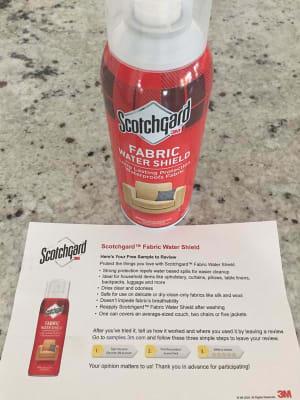 Scotchgard Fabric Water Shield, 40 Ounces Four, 10 Ounce Cans, Repels  Water, Ideal for Couches, Pillows, Furniture, Shoes and More, Long Lasting  Protection 