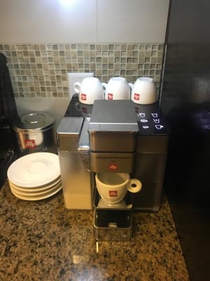 Y5 iperEspresso Milk Espresso Coffee Machine illy eShop