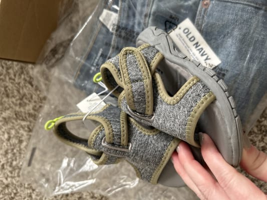Old navy hotsell water shoes