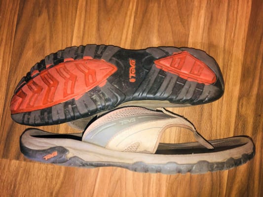 Teva pajaro flip flops online