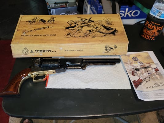 Colt Black Powder Accessory kit for a Walker revolver. (c1005)