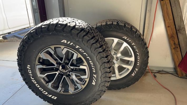 BFGoodrich All-Terrain T/A KO3 LT275/70R18/10 Load Range E