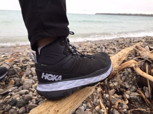 hoka one one stinson mid gtx women's