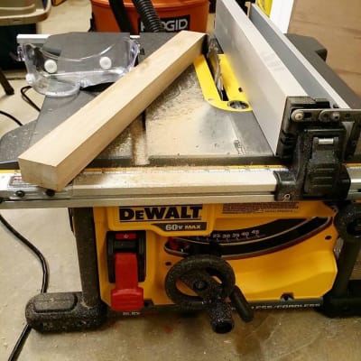 Dewalt dcs7485b flexvolt hotsell 60v max table saw