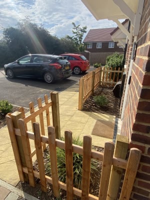 Wickes shop picket fence