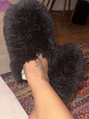 Old navy fuzzy sandals top