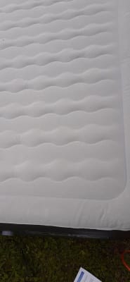 Sealy 94054E-BW Tritech 18 Inch Queen Air Mattress