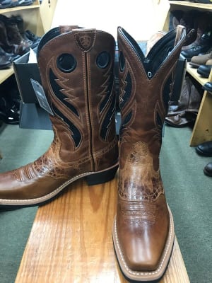 Ariat Men s Heritage Roughstock VentTEK Western Boots Gingersnap Tan elliottsboots