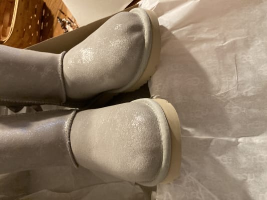 美品！UGG australia アグSPARKLE BOW MINI/ムートン UGG】2023年の狙い目ムートンブーツは？人気ブーツを紹介