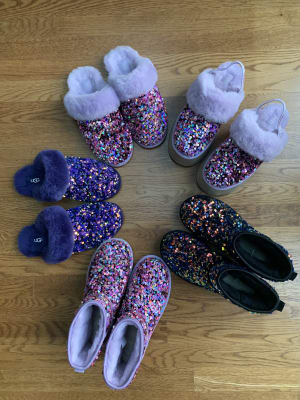 【美品】UGG ZIP STELLAR SEQUIN〈定価17,600円〉 1112514-BLK_1.png?_s=RAABAB0