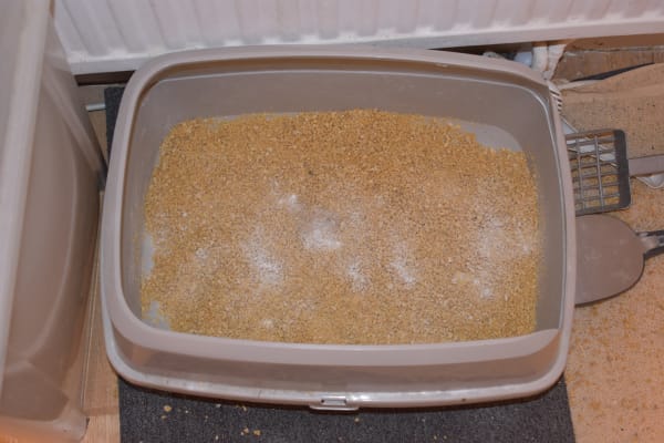 Simple solution store litter box deodorizer
