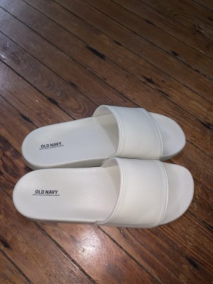 Old navy clear best sale slides