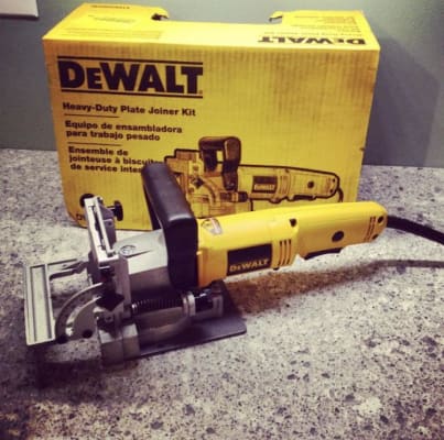 Dewalt dw682k plate joiner kit hot sale