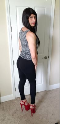 Old Navy - Extra High-Waisted PowerSoft Hidden-Pocket Leggings for