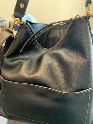 Amelia hobo bag fossil deals