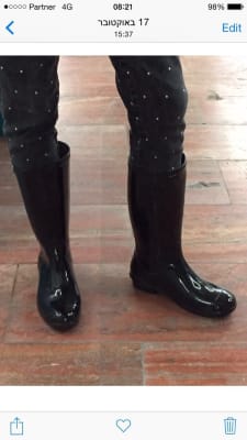 Shaye Boot UGG