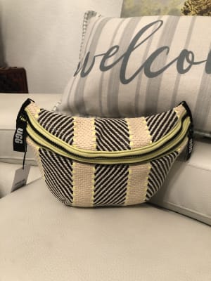 Nasha Belt Bag | UGG® Official