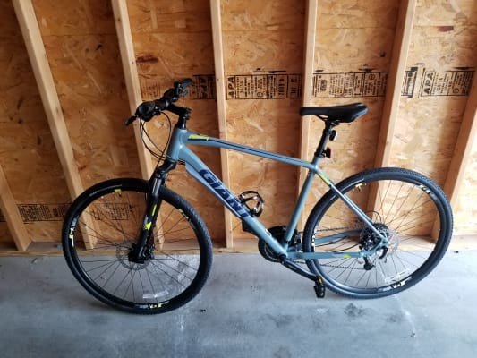 Roam 2 Disc 19 Men Adventure Bike Giant Bicycles United States Roam 2 Disc 19 Men Adventure Bike Giant Bicycles United States
