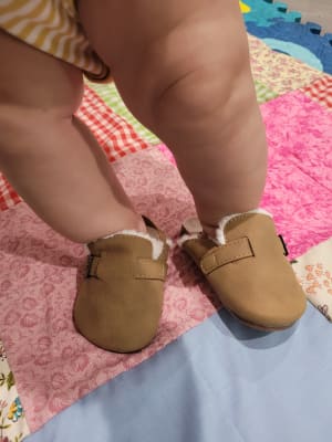 Old navy girls clogs outlet