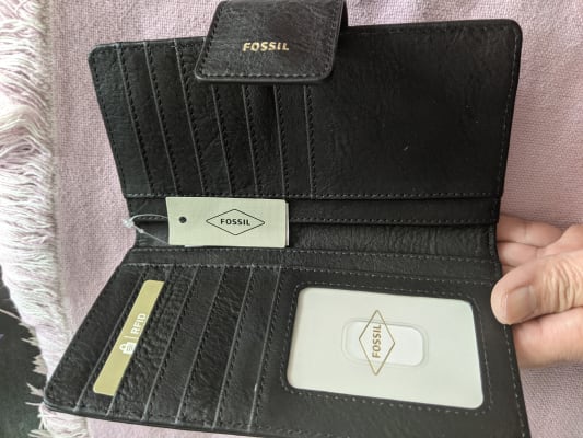 Fossil Logan Tab Fig 2024 favors