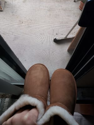 ☆人気☆【UGG】☆UGG Mini Bailey Button II Boots☆Chestnut☆ Ugg Kids Mini Button Boots (Water Resistant)
