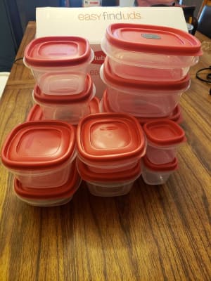 Rubbermaid Easy Find Lids Food Storage Container, 3 Cup, Racer Red 1777086
