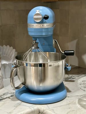 KitchenAid Professional 600 ブラック（再整備品） Refurbished Professional 600™ Series 6 Quart Bowl-Lift Stand