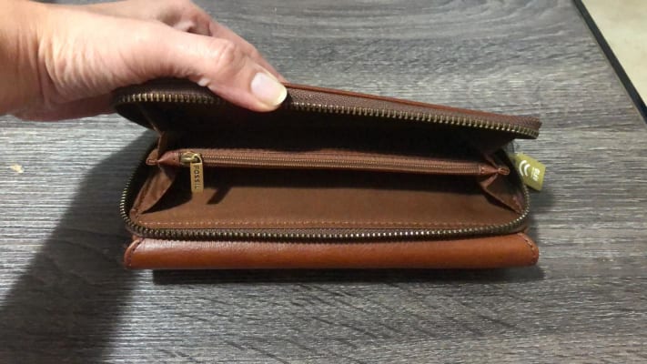 Jori outlet fossil wallet