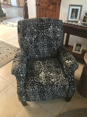 Broyhill accent shop chair