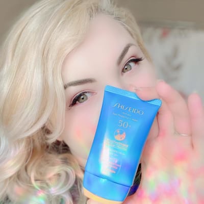 Shiseido Protector solar transparente en barra SPF 50+ y Ultimate Sun  Protector Cream (1.7 fl oz) – Protector solar invisible de amplio espectro  –