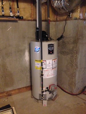 M-1-TW-50S6FBN - Bradford White M-1-TW-50S6FBN - 50 Gallon - 40,000 BTU  Defender Safety System TTW1 Power Vent Energy Saver Residential Water  Heater (Nat Gas)